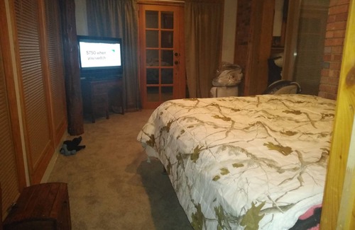 Pierceville Bed & Breakfast | Perfect north slopes casino boat ramp theater restraunts concert venues airport