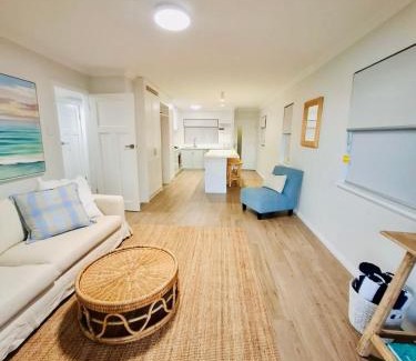Cottesloe Apartment | Perfect Oceanfront Cottesloe apartment