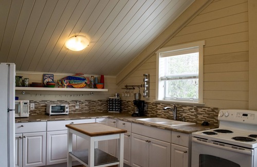 Myakka City Apartment | Perfect Old Florida Getaway At A Great Price: Not Your Average Touristy Condo