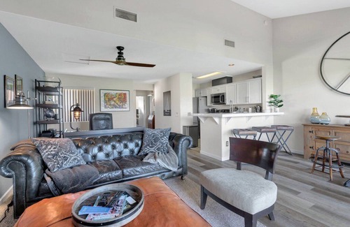 La Quinta Condo | Perfect One Bedroom With Stunning Golf Course Views and Clubhouse Amenities