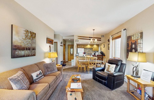Purgatory Condo | Perfect perch near the mountain with great view, fireplace, balcony & WiFi