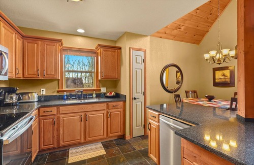 Banner Elk Cabin | Perfect Pet Friendly Getaway in Banner Elk with Private Hot Tub