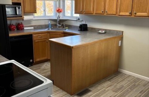 Saginaw House | Perfect place quiet neighborhood, great for the family or a private getaway.