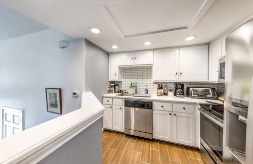 Old Enfield Condo | Perfect Price & Central Location - 5 Mins to EVERYTHING