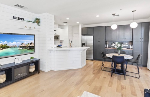 Nut Tree House | Perfect Private Getaway in the Heart of Fairfield!