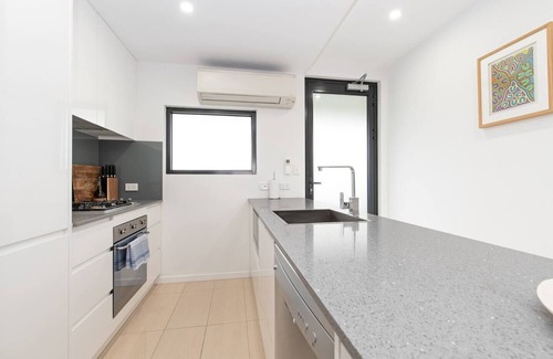Prospect Apartment | Perfect Prospect Among Citys Dining Hotspots