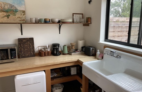 Windsor Apartment | Perfect romantic getaway for two! Private retreat in the countryside.