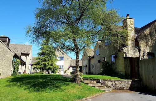 Coberley Cottage | Perfect rural base, close to Cotswolds towns and villages. Exceptional value