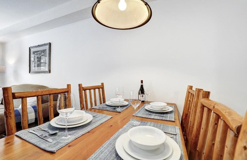 East Kootenay Apartment | Perfect Ski or Bike in-out Hot Tub Pool