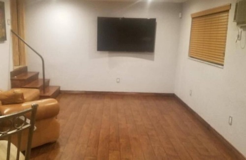 Miami Gardens House | Perfect spacious vacation home
