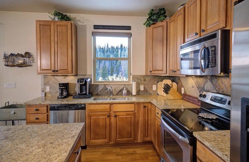 Winter Park Condo | Perfect spot for Fall Events in Winter Park. TOWP STR Permit #006902