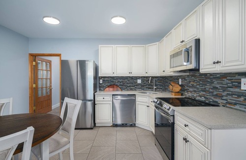 Fishtown Apartment | Perfect Stay at Fishtown! nComfortable and Very Quiet!