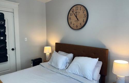 Springfield Apartment | Perfect stay for couples