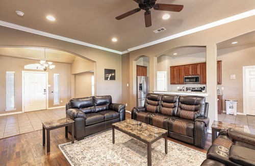 Forney House | Perfect Stay in Ranch-like House with Huge Backyard!