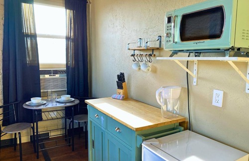 Rampart Village Apartment | Perfect Studio for 2! Mins to Downtown LA!
