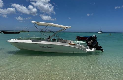 Trou aux Biches Boat Rental | Perfect summer excursions