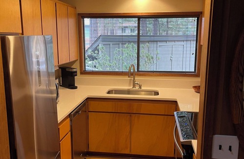 Sunriver House | Perfect Sunriver getaway! 2 bed, 2 bath near Village.