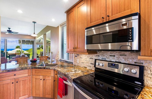 Napili Villa | Perfect Time to Enjoy Maui & Save $ ~ NICE OCEAN FRONT Villa ~ Newer AC ~ Platinum Maui Vacations