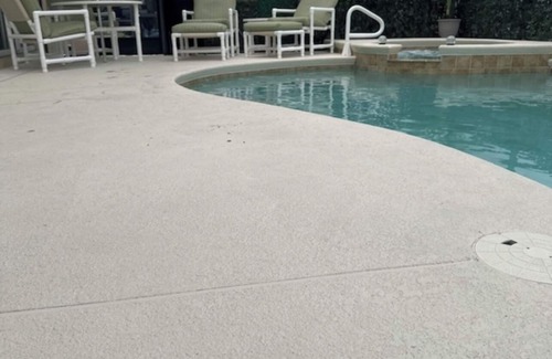 Davenport House | Perfect Vacation Deluxe Home,Spacious 5-bedroom with AC in terrific Davenport