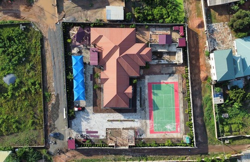 Nungua House | Perfect Vacation Home with hot tub, 24/7 security, WiFi, Swimming Pool, etc.