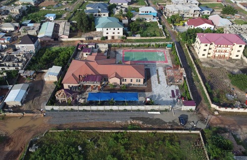 Nungua House | Perfect Vacation Home with hot tub, 24/7 security, WiFi, Swimming Pool, etc.