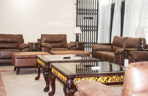 Nungua House | Perfect Vacation Home with hot tub, 24/7 security, WiFi, Swimming Pool, etc.