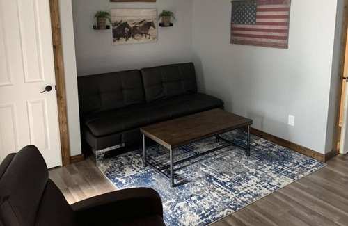 Dillon House | Perfect Vacation! Pets Allowed, Breakfast, Near Beaverhead County Museum