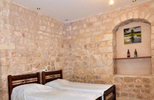 Safed Old City House | Perfect Vacation Rental for groups and families