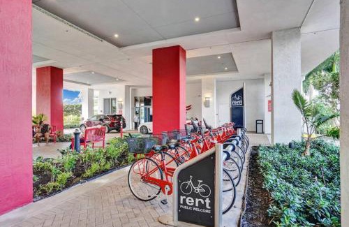 Hallandale Beach House | Perfect Vacation Large Condo Breathtaking Views