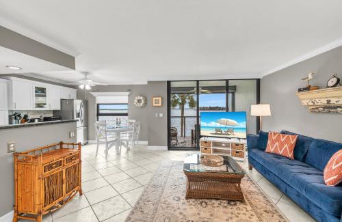 Marco Island House | Perfect Waterfront Getaway on Marco River