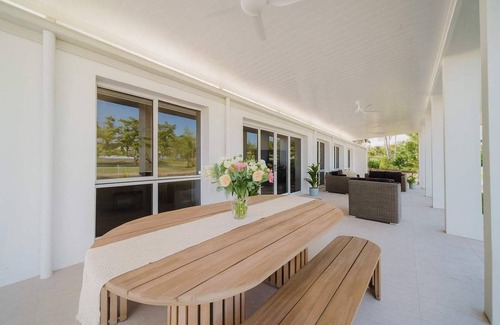 Pallarenda House | Perfection in Pallarenda With Pool & Studio Apt