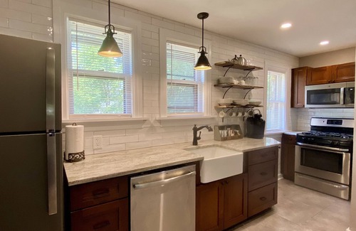 Rockford Cottage | Perfectly Furnished Peaceful & Cozy, 30+ stay, Sleeps 6. Utilities included