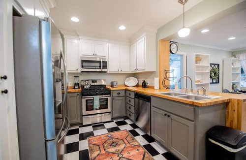 North Little Rock House | Perfectly Located 3BD in Historic Park Hill
