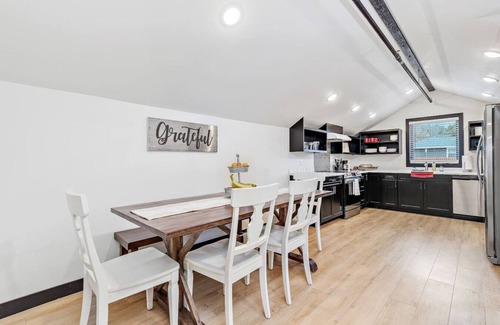 Rapid City Apartment | Perfectly located 3 bedroom - 2 bath apartment