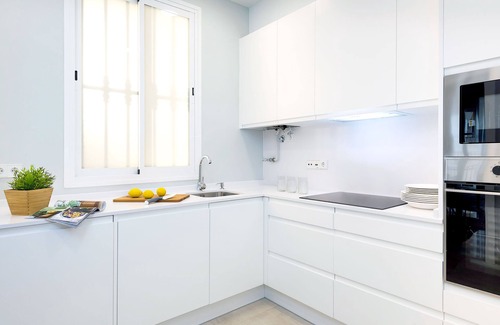 Historical Center Apartment | Perfectly Located Apartment with City Views. Encarnacion