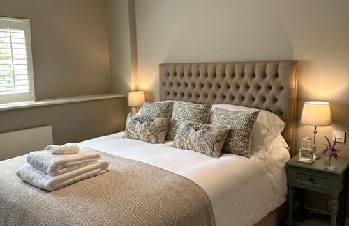Hambleden House | Perfectly Positioned Hambleden House
