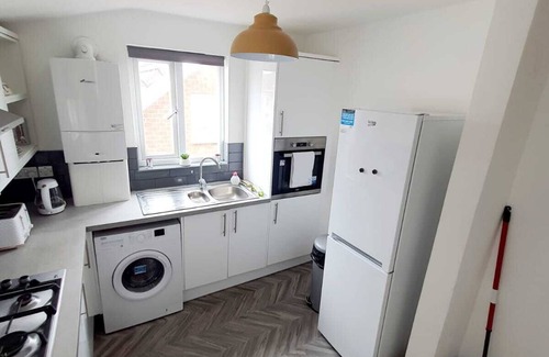 Horfield Apartment | Perfectly Situated 2 Bedroom En-suite Maisonette in the Heart of Gloucester Road