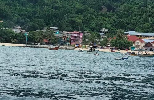 Kampung Pasir Hantu Hotel | Perhentian Hazipah