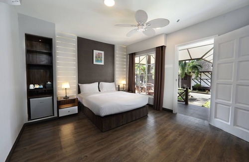 Pulau Perhentian Besar Resort | Perhentian Island Resort