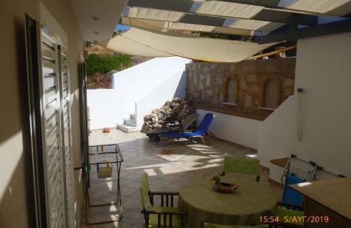 Agia Marina Mikrolimanou House | Perigiali Seaside