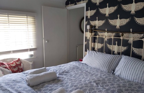 Cranleigh Cottage | Period cottage in the Surrey Hills,, AONB, 2 mins from PH