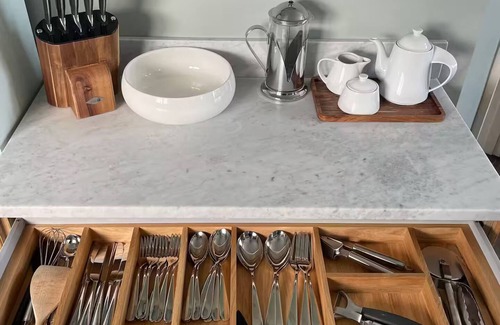 Minster on Sea House | Period property a short walk from the beach.