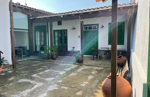 Politiko Villa | Peris Hill Villa