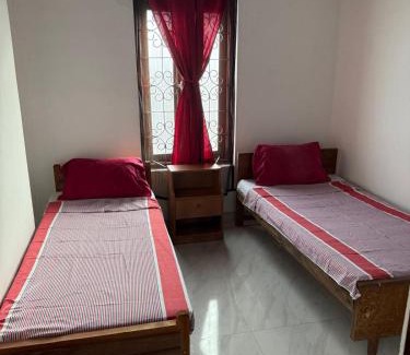 Moratuwa House | Perivale Budget Stay
