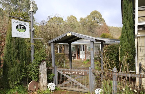Jamieson Cottage | Perkins Place Tulip Cottage