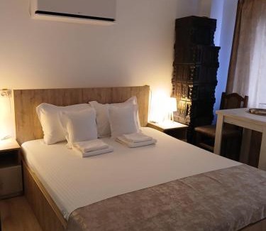 Albestii Paminteni House | Perla Argesului, Ciubar, Piscina, Lift, Evenimente, Cabana, Pensiune, Hotel Cazare Transfăgarasan Curtea de Arges