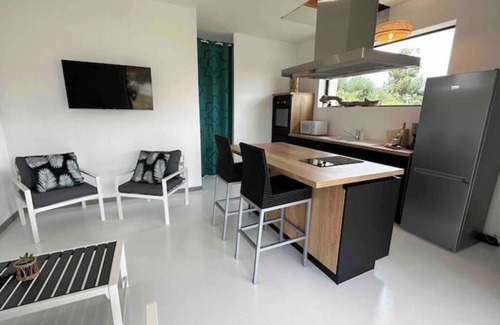 La Marana Apartment | Perla Bianca by Santa Maria | Wi-Fi, Air Conditioning, Beach