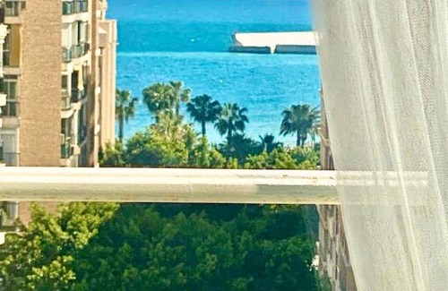 Campos Eliseos Apartment | Perla de Malagueta