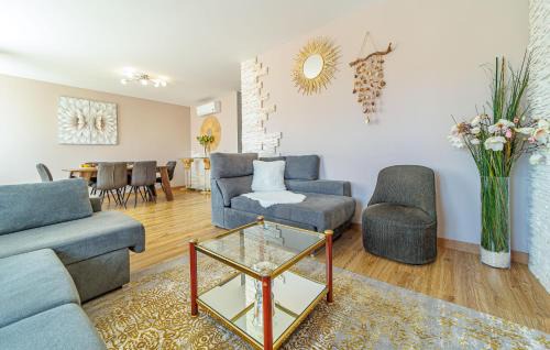 Campos Eliseos Apartment | Perla de Malagueta