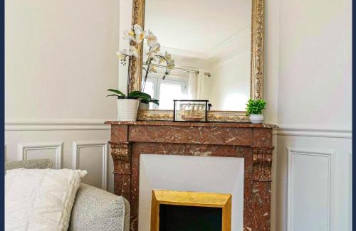 La Garenne-Colombes Apartment | Perle Haussmannienne 1900 - Cosy - Centre ville